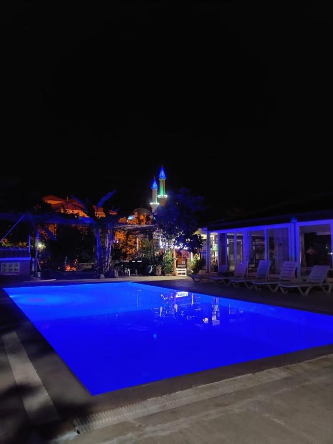 אולודניץ Cc'S Butik Hotel מראה חיצוני תמונה