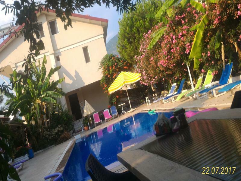 אולודניץ Cc'S Butik Hotel מראה חיצוני תמונה