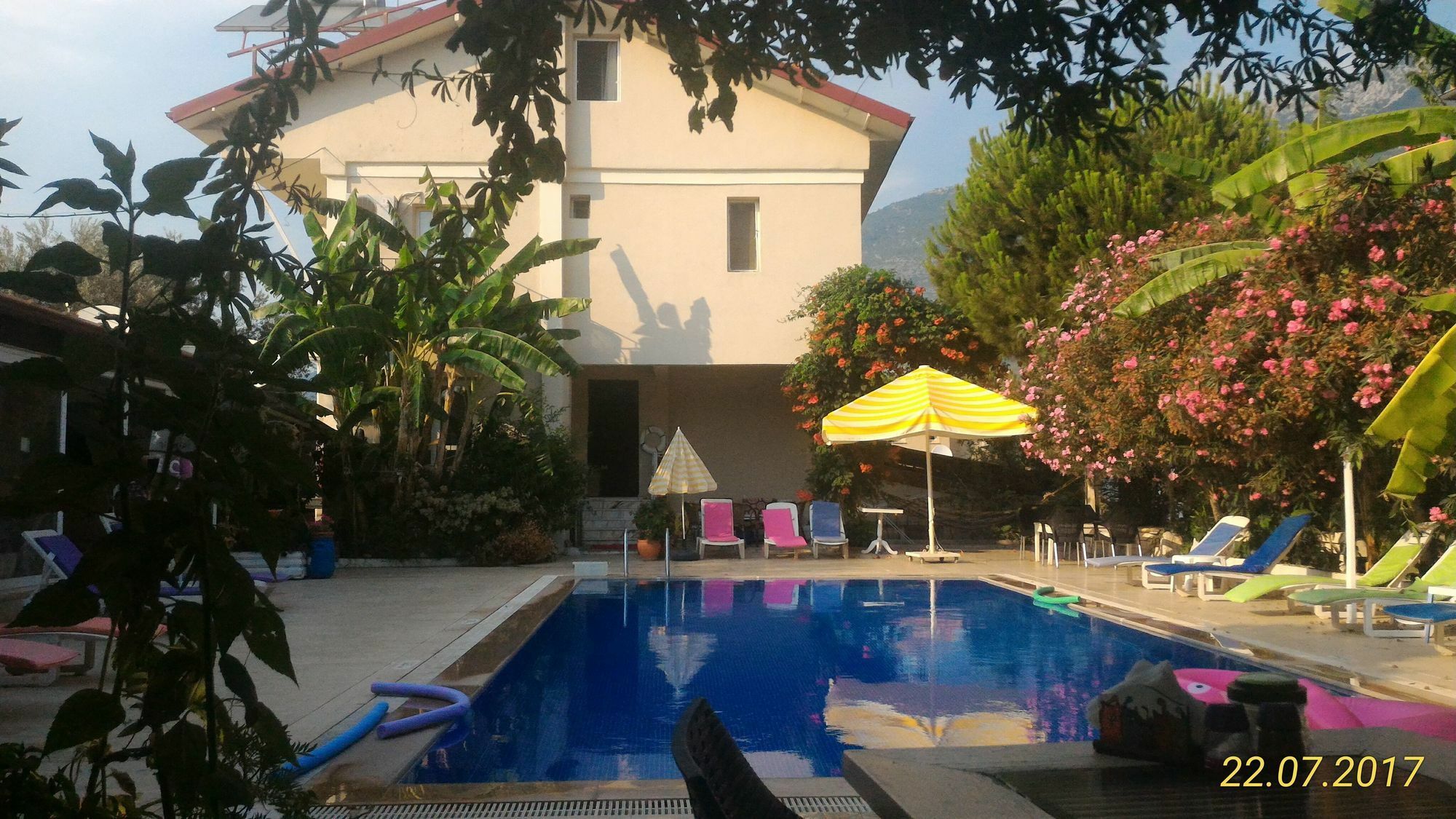 אולודניץ Cc'S Butik Hotel מראה חיצוני תמונה
